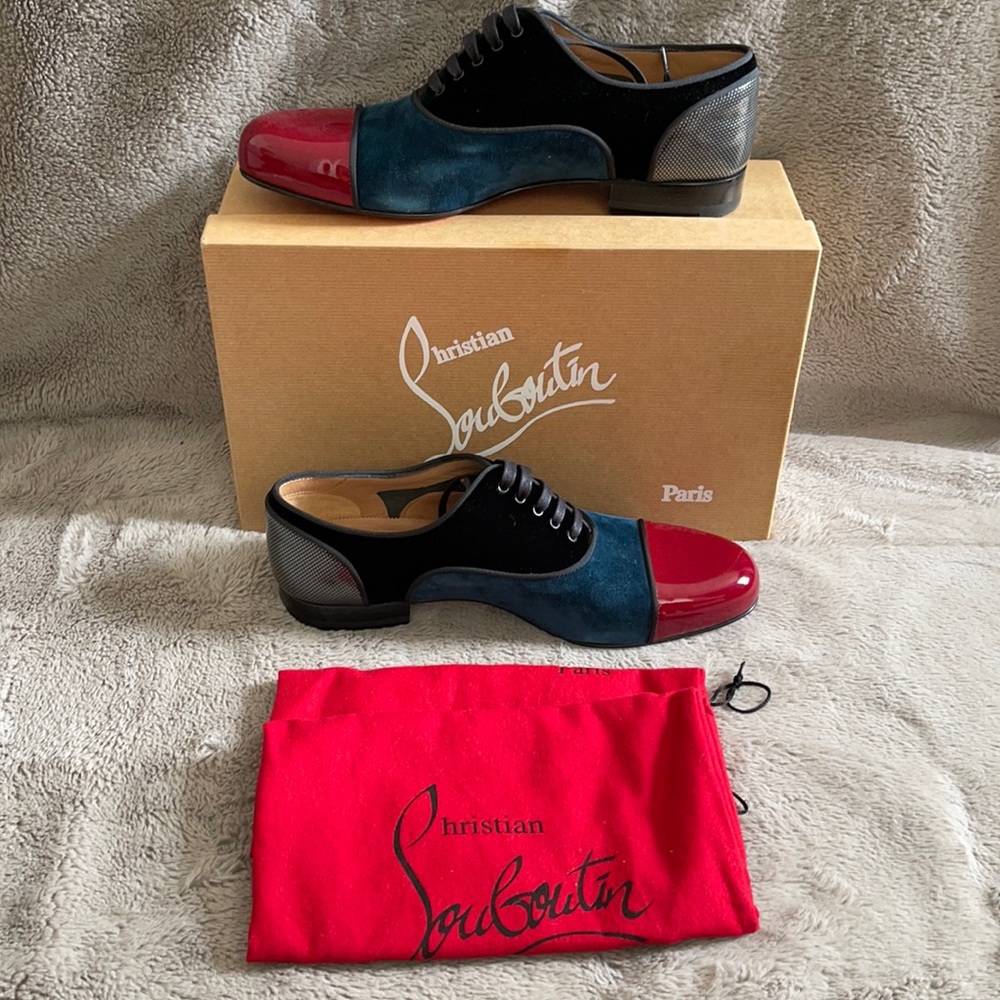 NIB CHRISTIAN LOUBOUTIN JOHN FLAT 42.5